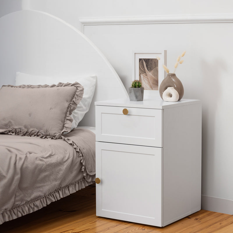 BEDSIDE TABLE - WHITE - HAMPTONS - ROUND BRASS