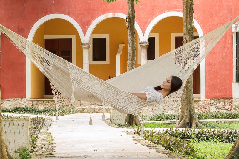 Outdoor undercover cotton Mayan Legacy hammock with hand crocheted tassels King Size Marble